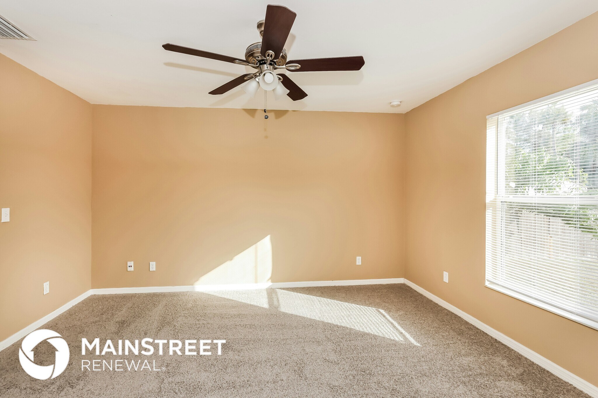 Building Photo - 6014 Terry Ave N