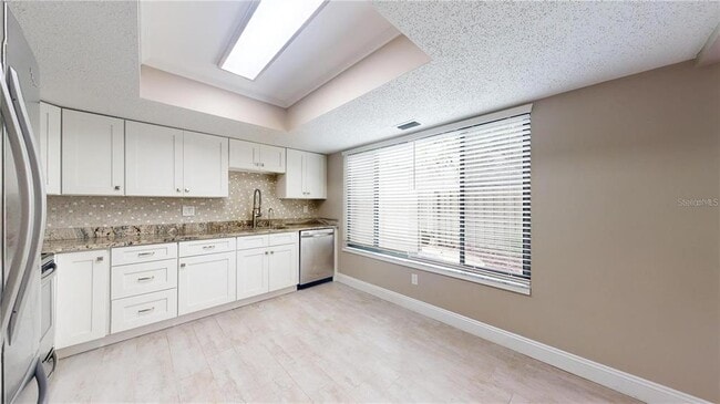 Building Photo - 202 Pine Cone Trail
