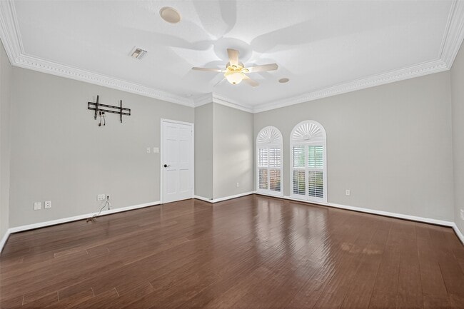 Building Photo - 901 Longmire Rd