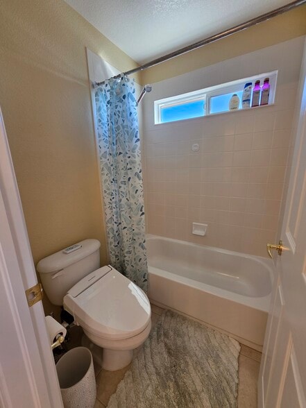 Building Photo - 9536 W Avalon Dr