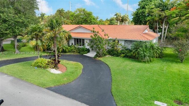 Building Photo - 7775 SW 145th St