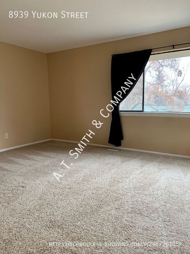 Building Photo - 8939 Yukon St