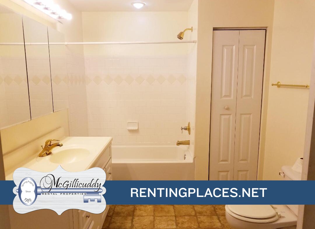 Building Photo - 1509 Troupe St