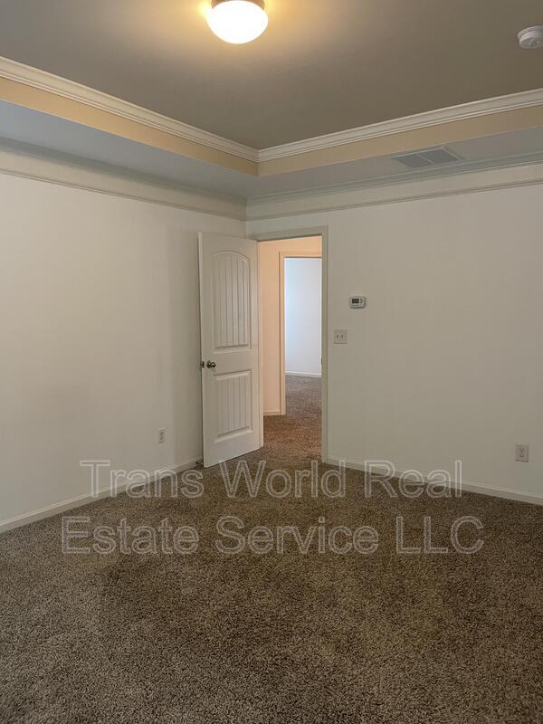 Building Photo - 765 Westmoreland Ln NE
