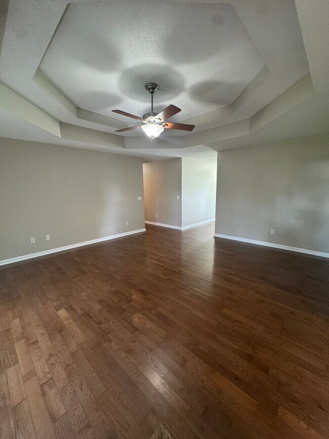 Building Photo - 3 Bedroom Home Strafford, Missouri