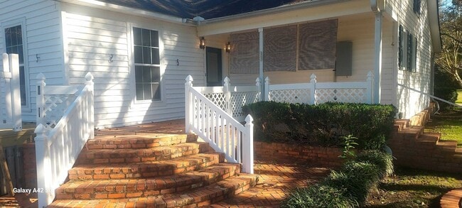 Building Photo - 8208 US-165