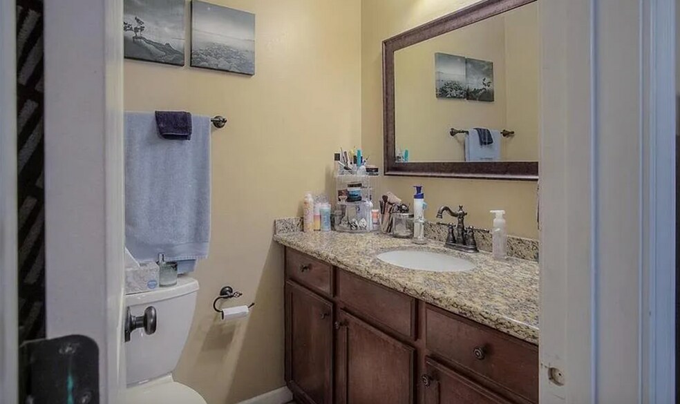 Building Photo - 4727 Jarboe St