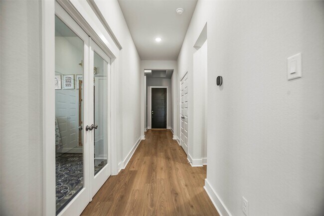 Building Photo - 5010 Vly Wind Ct