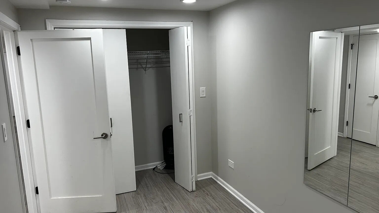 Building Photo - 2629 W 35th St