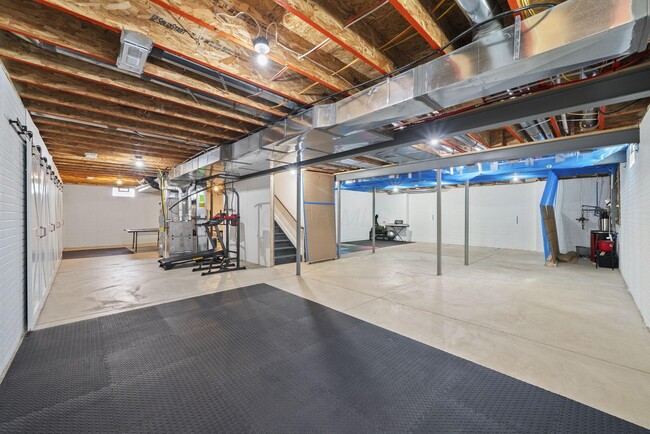 Building Photo - 6412 Dicesare Lp