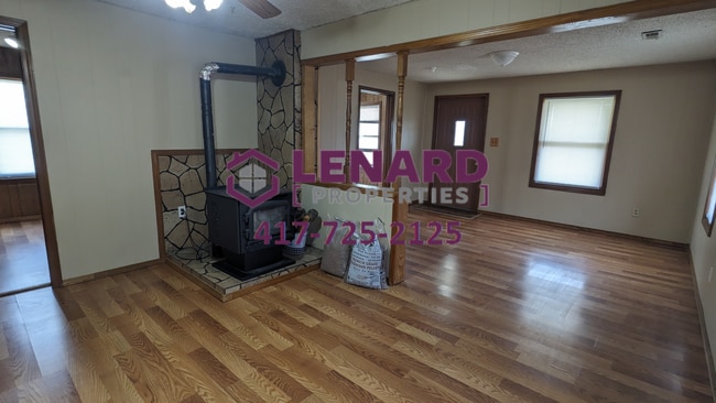 Building Photo - Farm House on 1 Acre of Land for rent!