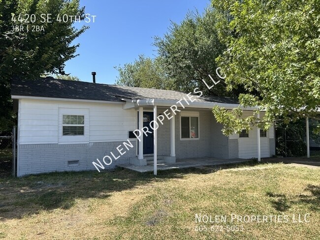 Building Photo - 4420 SE 40th St