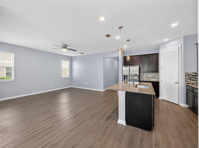 Building Photo - 8053 Cherrystone St