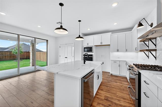 Building Photo - 910 Sunflower Trl