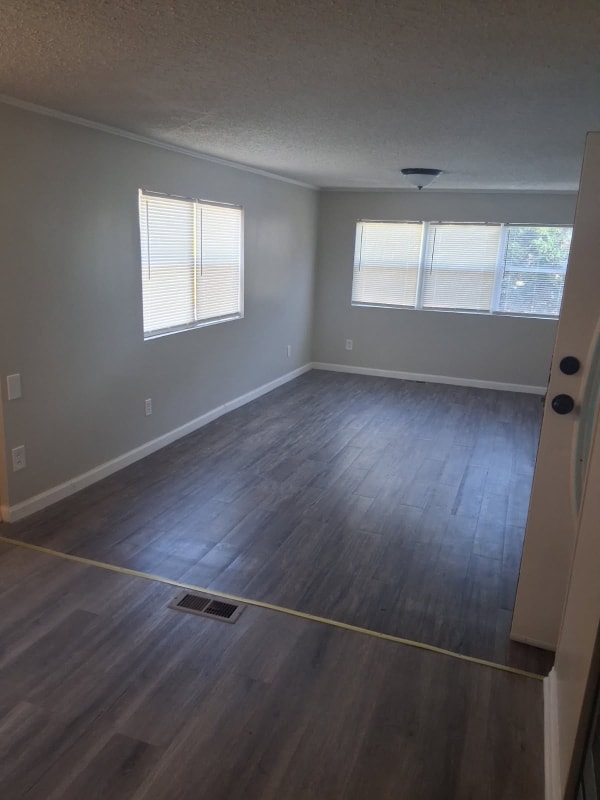 Building Photo - 1920 E 151st Ave