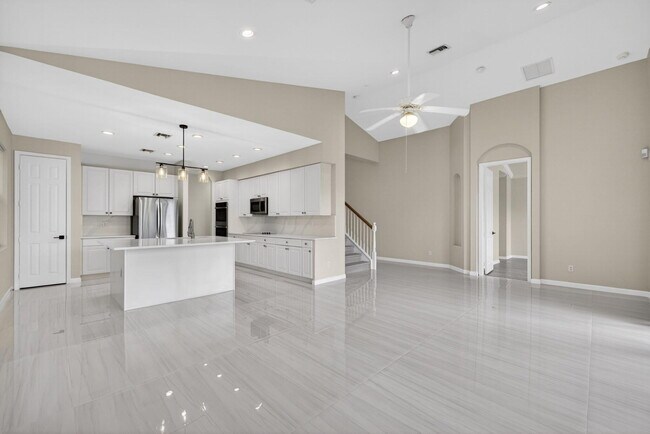 Building Photo - 2237 Newport Isles Blvd