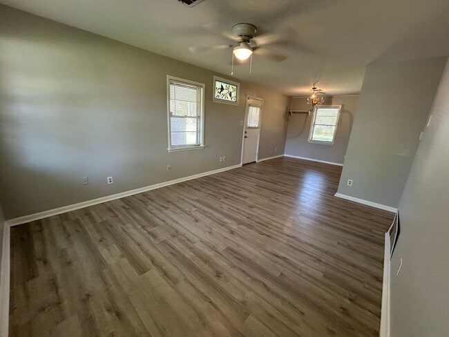 Building Photo - Beautiful Bossier Home In Old Greenacres