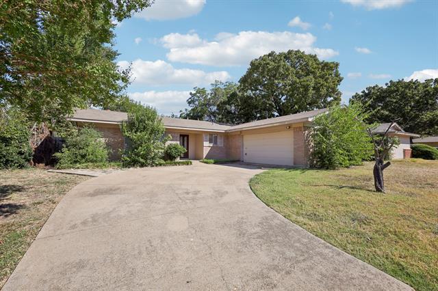 Primary Photo - 4720 South Dr W