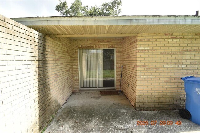 Building Photo - 411 Big Cedar Way