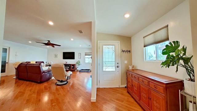 Building Photo - 1150 Marine View Dr
