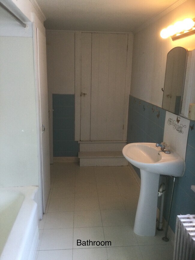 Building Photo - 415 Jordan Ave