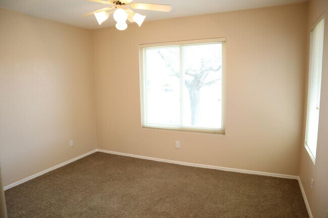 Building Photo - 2630 Lemoor Ct