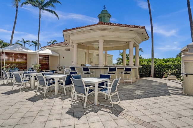 Building Photo - 610 W Las Olas Blvd