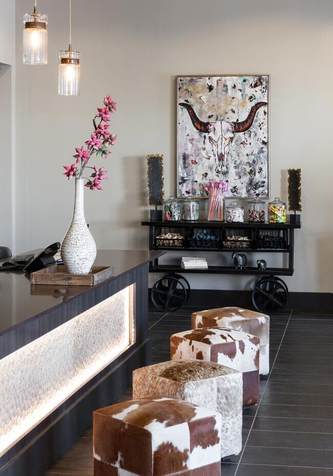 Building Photo - Hello Movie House, Hello 1 Bed Apartment