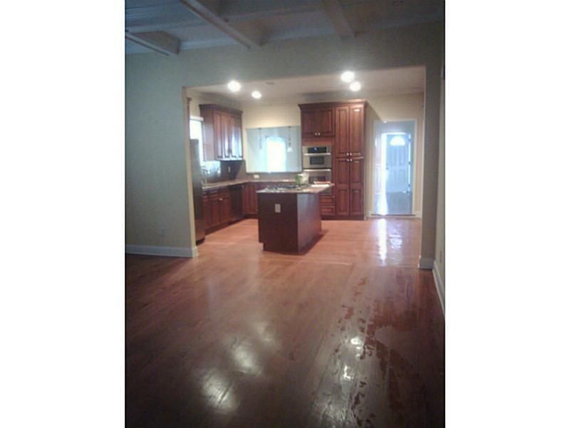 Building Photo - 3296 Myrtle St