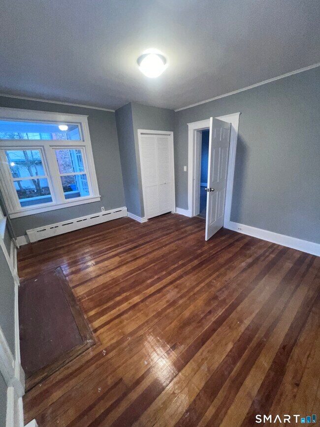 Building Photo - 12 Fleming St