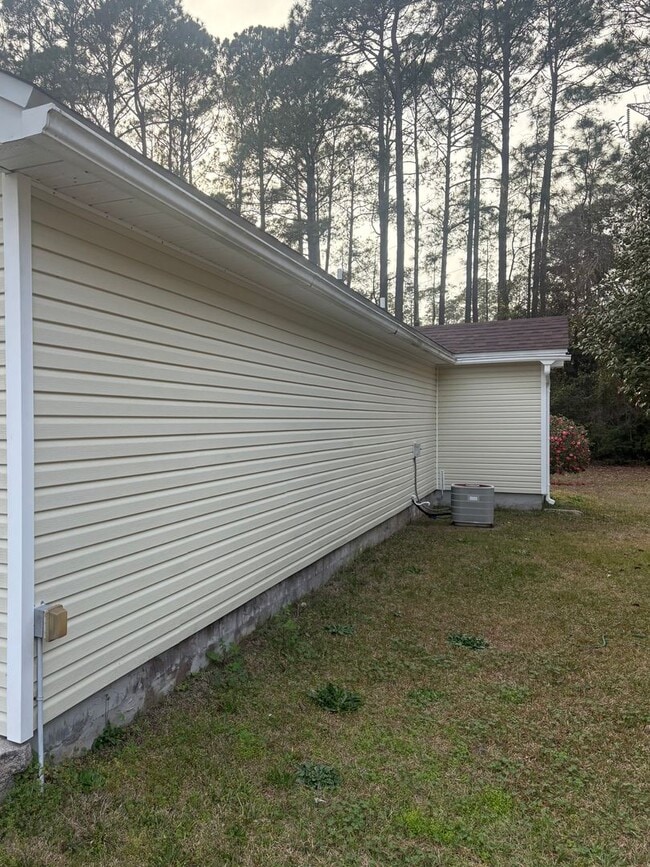 Building Photo - Charming 2 Bedroom in Fort Walton Beach!