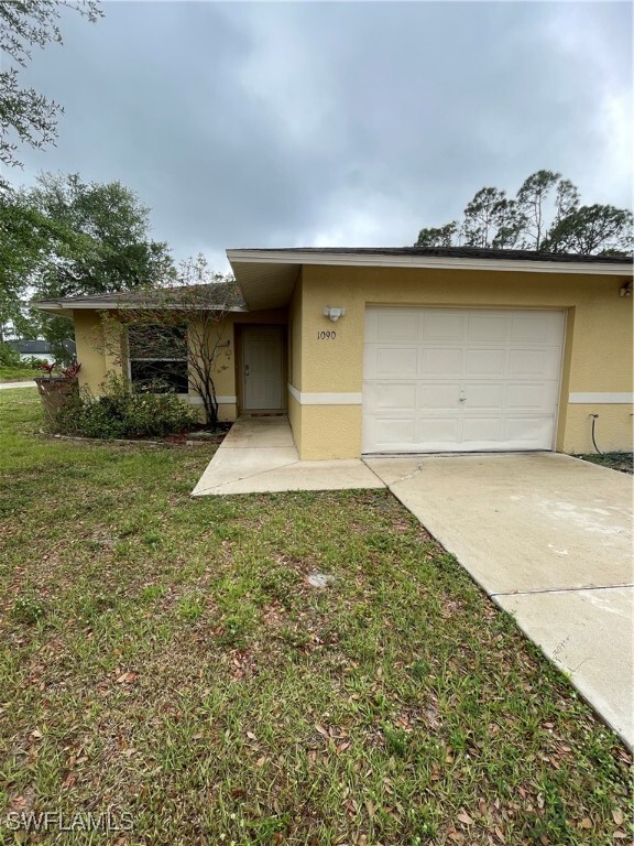 Building Photo - 1090 Jaguar Blvd