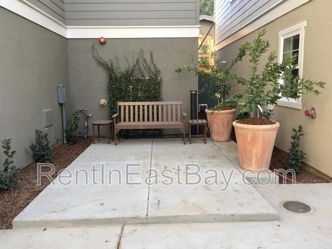 Building Photo - 3612 Brookdale Ave