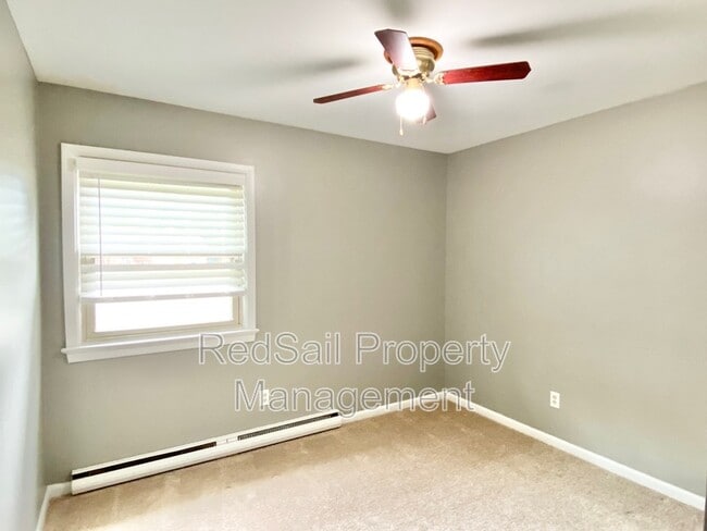 Building Photo - 119 Cindy Cir
