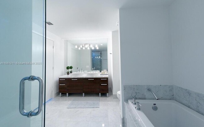 Building Photo - 244 Biscayne Blvd
