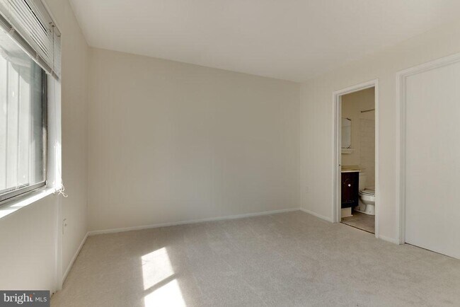 Building Photo - 9830 Sweet Mint Dr