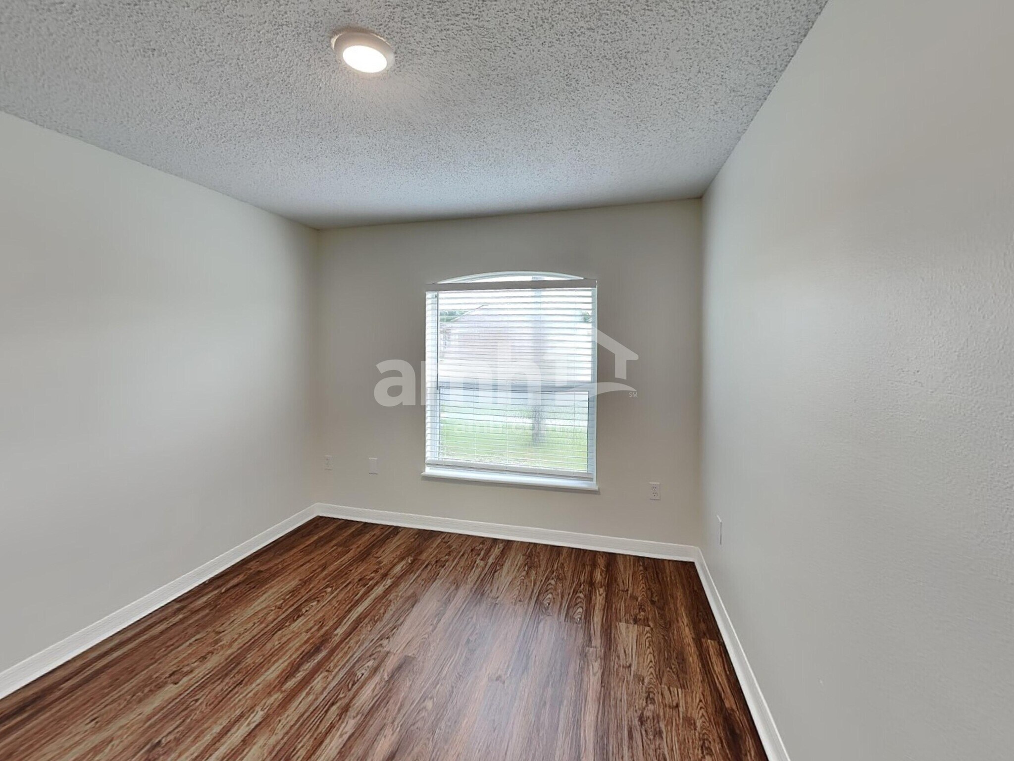 Building Photo - 7740 Harbor Lake Dr