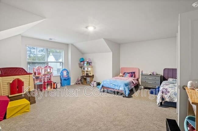 Building Photo - 175 Royal Black Heath