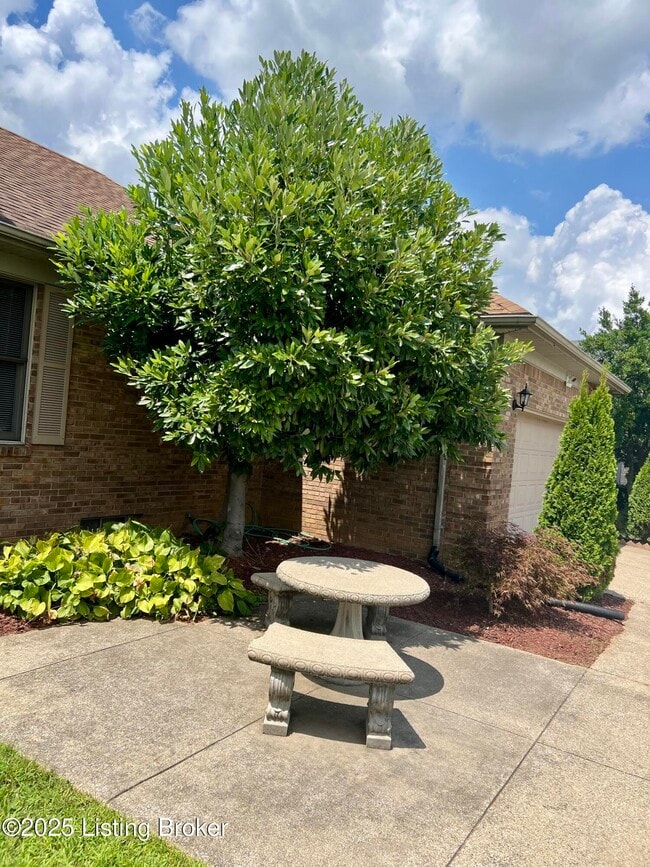 Building Photo - 4901 Hunters Point Cir