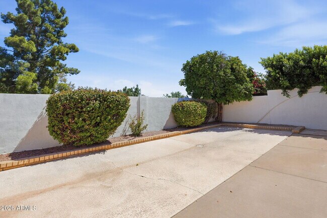 Building Photo - 7238 E Joshua Tree Ln