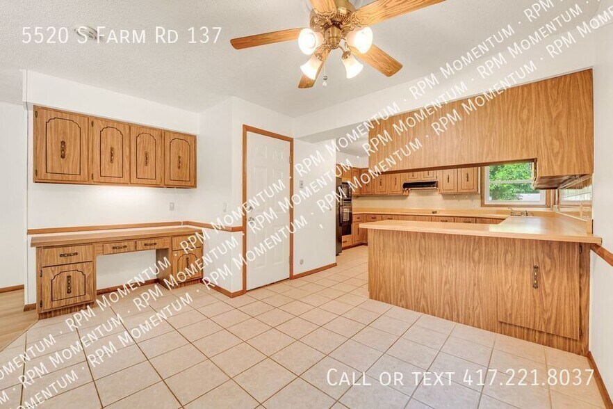 Building Photo - 5520 S Farm Rd 137