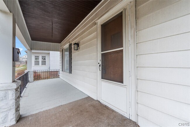 Building Photo - 123 Shotwell Park