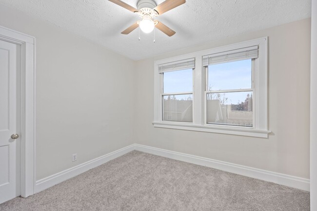 Building Photo - Cheviot- Charming 3 bed 2 bath