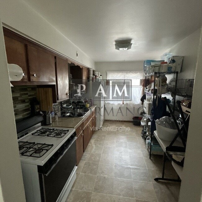 Building Photo - 2155 S 102nd St