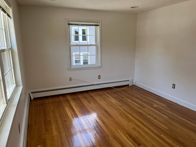 Building Photo - 251 Faneuil St