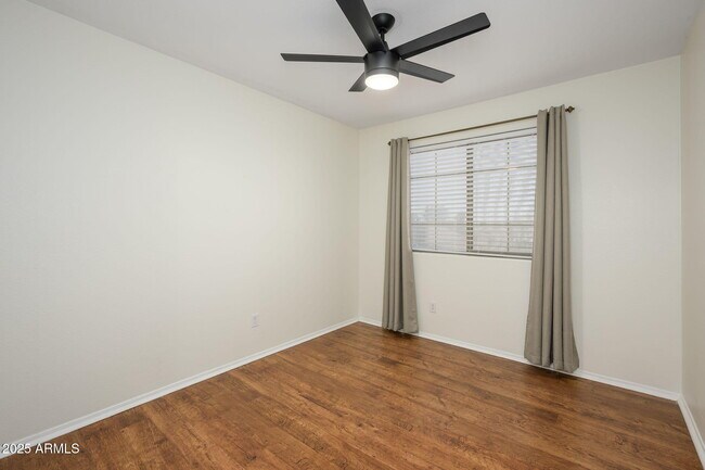 Building Photo - 25825 N 65th Ave