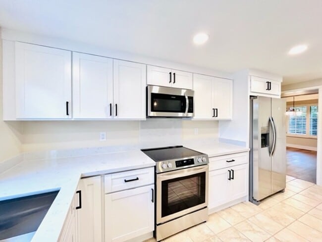 Building Photo - NEWLY RENOVATED- 4BD/2BA, Single-Family Home in Twin Creeks Area of San Ramon- Available NOW!