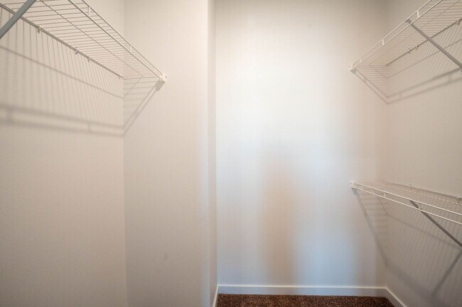 Building Photo - BRAND NEW 3 BEDROOM HOME - Mount Vernon, MO