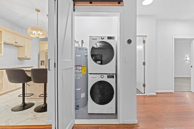 Building Photo - 75 LIBERTY Ave