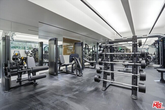 Building Photo - 2222 Ave of the Stars